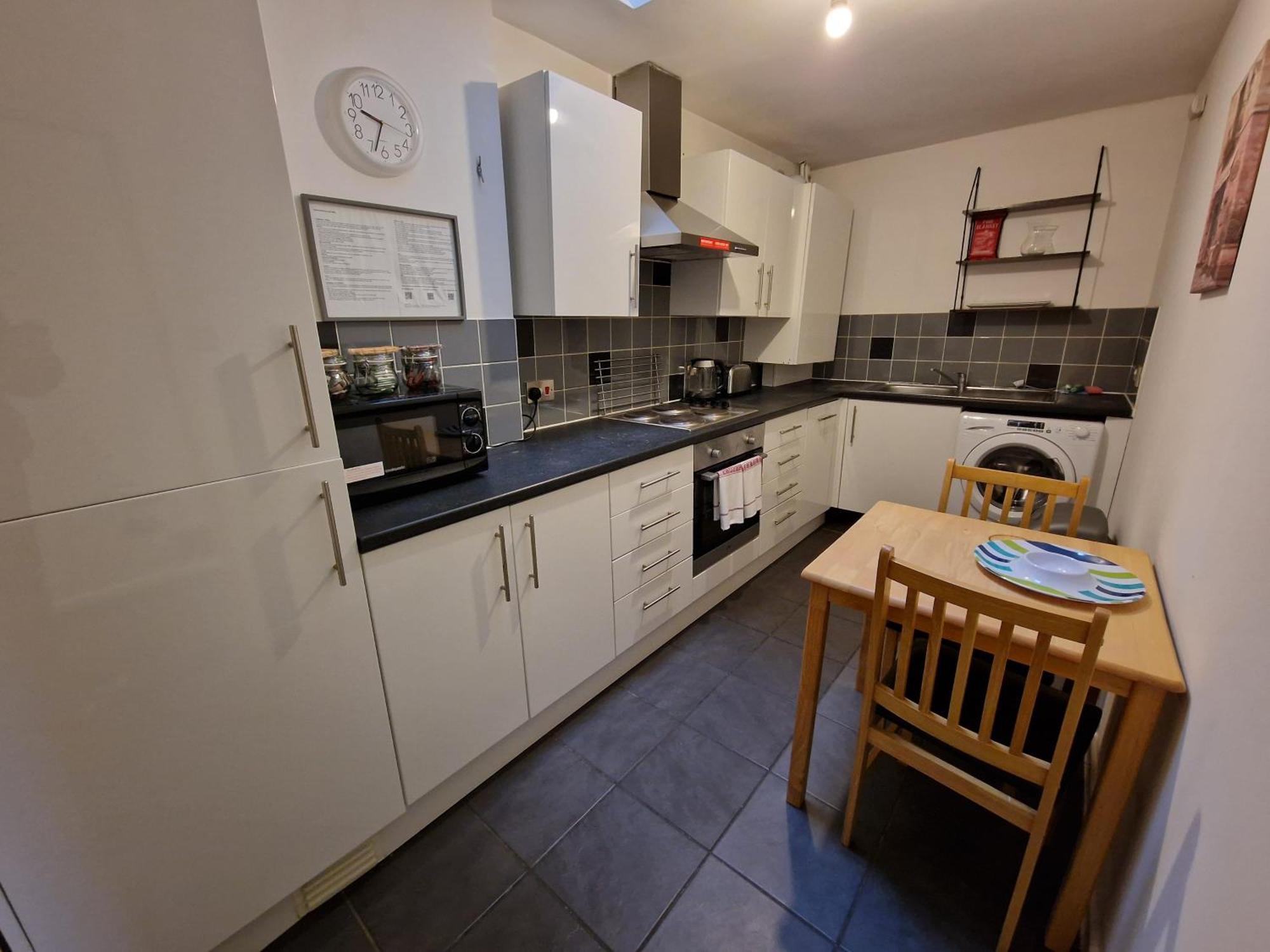 Portsmouth Road A Hotel Southampton Bagian luar foto