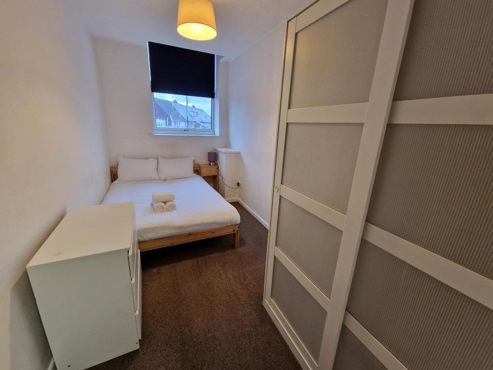Portsmouth Road A Hotel Southampton Bagian luar foto